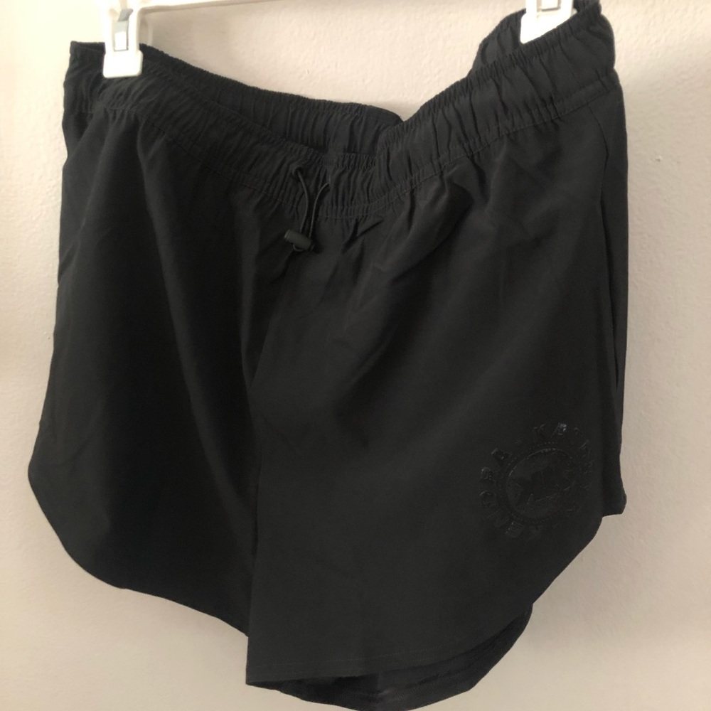 Black gymshark runner shorts no liner